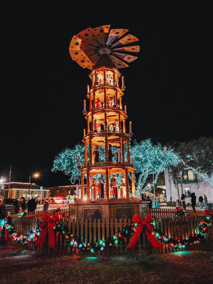 10 Best Things to do for Christmas in Fredericksburg, Texas