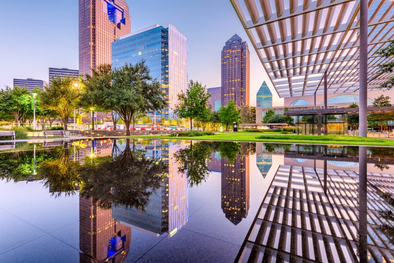 Downtown plaza and skyline of Dallas, Texas