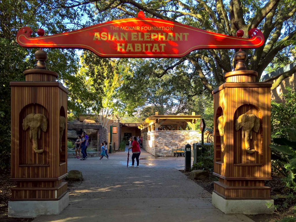 Houston Zoo Elephant exhibit
