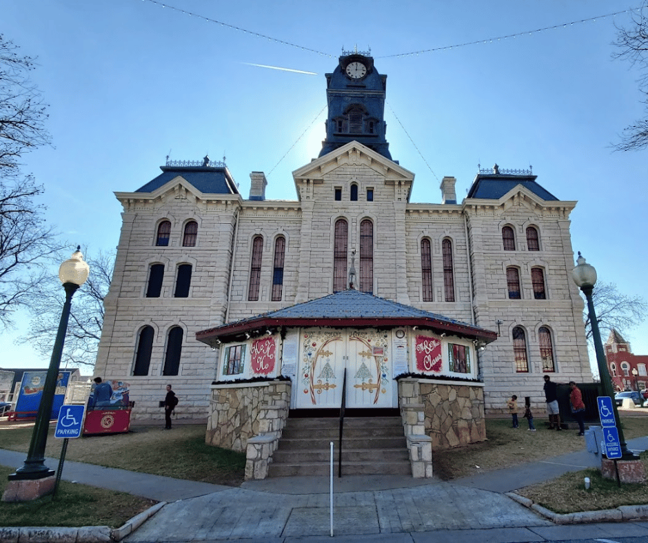Granbury Courthouse has beuatiful Victorian architecture